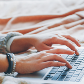 Living Writer Vs Scriviner Feature Image
