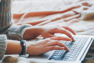 Living Writer Vs Scriviner Feature Image